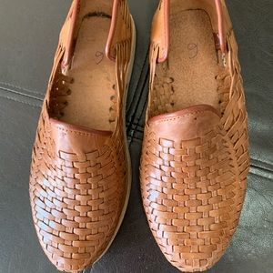Hurrache sandal men’s size 8